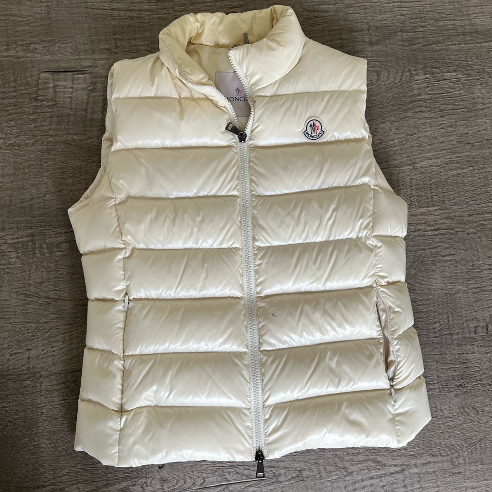 moncler ghany vest in ivory/cream (size 2)